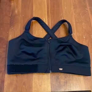 SheFit sports bra 5Luxe